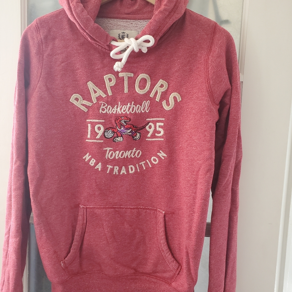 RETRO RAPTORS Campus Crew Pullover